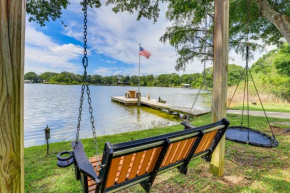 Private and Picturesque Escape on Lake Henry!
